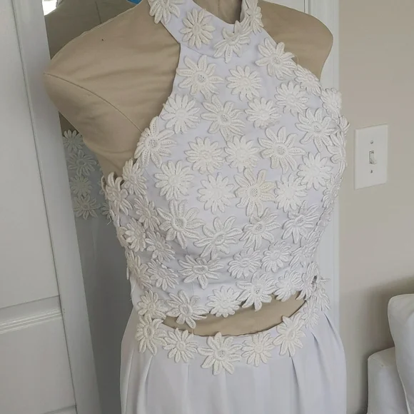 Vintage White Jumpsuit Flower details - Picture 5 of 8